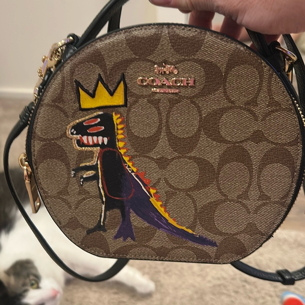 Coach bag. Smoke Free Home